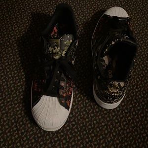 Adidas size 12 spray paint